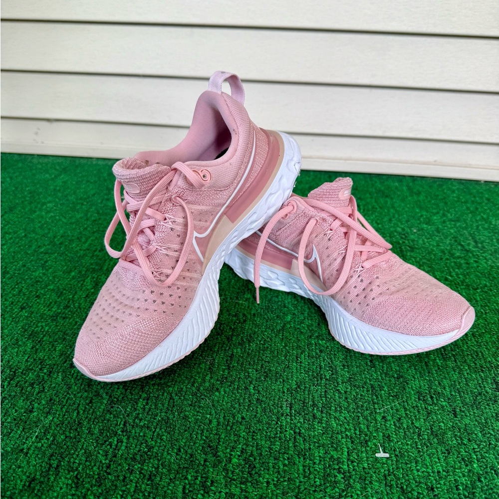 Nike React Infinity Flyknit 2 Athletic Shoes!